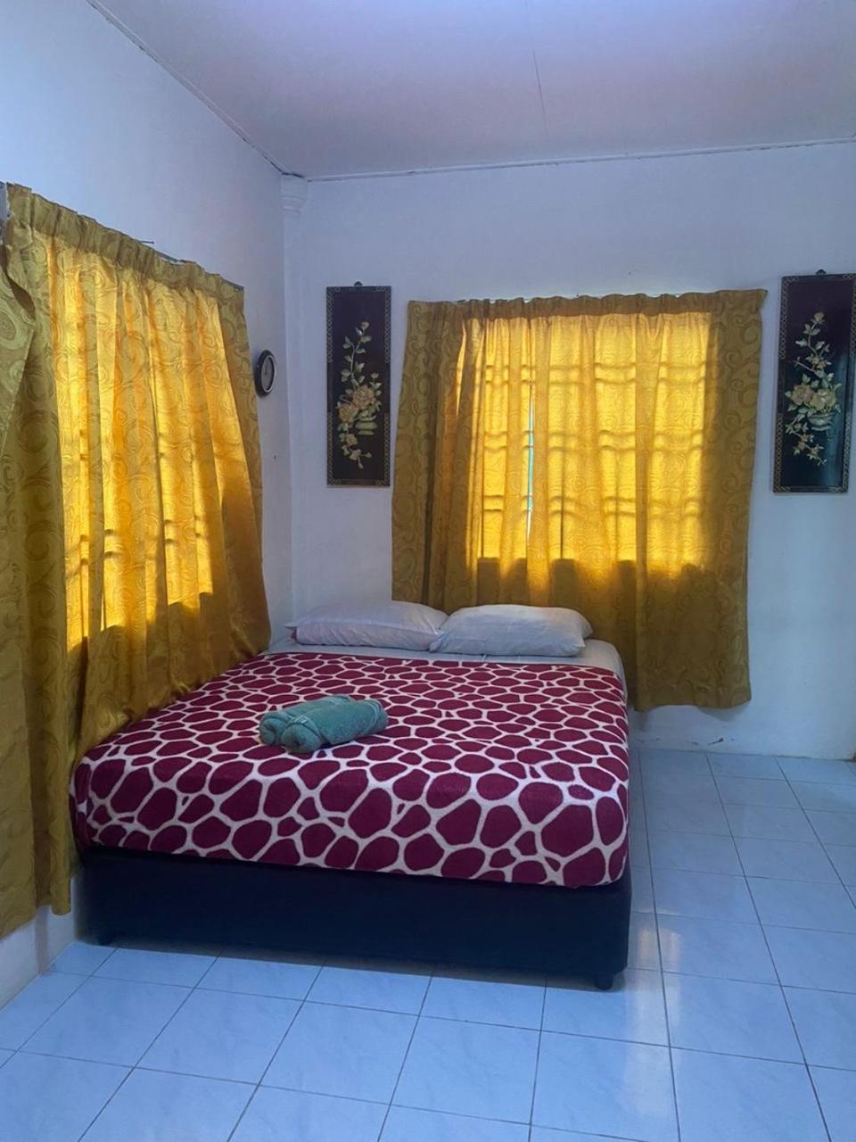 Padang Besar Roomstay Firdaus Екстериор снимка